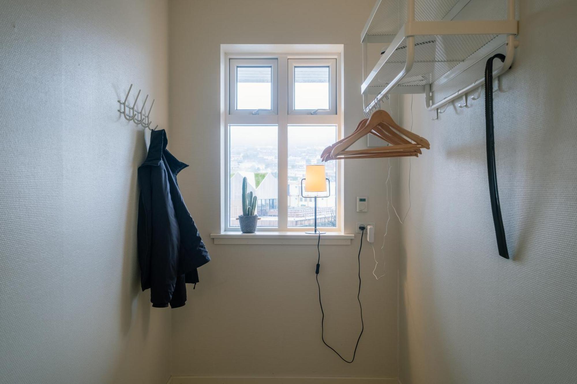 Spacious City Center Home By The Sea Klaksvík Buitenkant foto